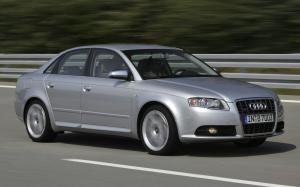Audi S4 Sedan 4.2 Quattro 2005 года (WW)